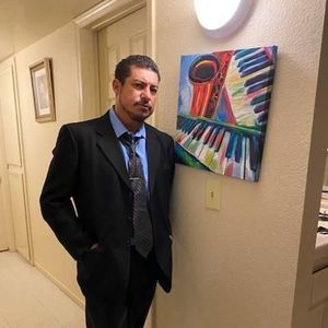 Meet your Posher, Luis